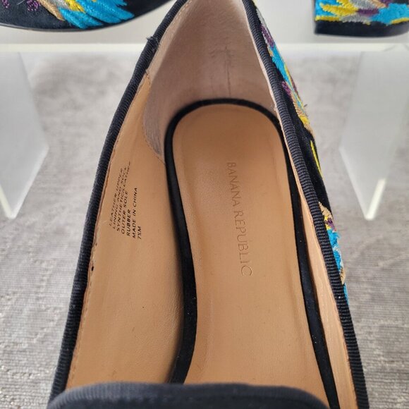 Banana Republic Mid Heel Embroidered Exotic Shoe (Size 7½) - Picture 4 of 14